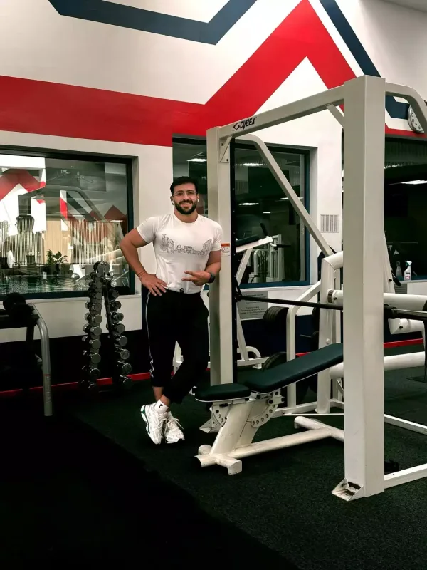 Abbasın idman zalında fotoları…