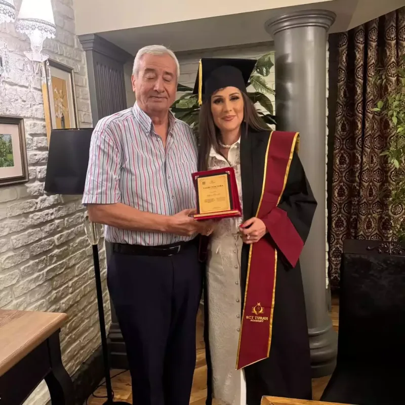 Xalq artistinə Fəxri Doktor adı verildi