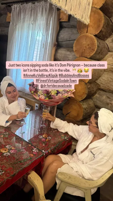 Nəsrinin anası ilə hamam keyfi