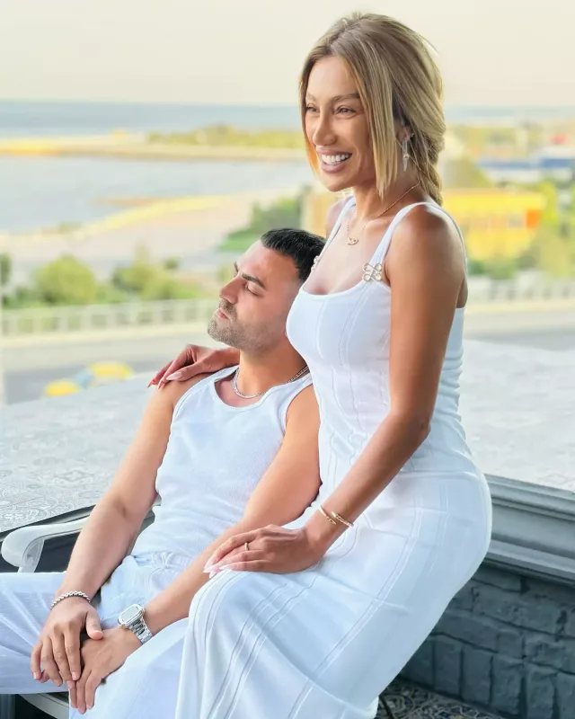 Röya Ayxan bibi oldu