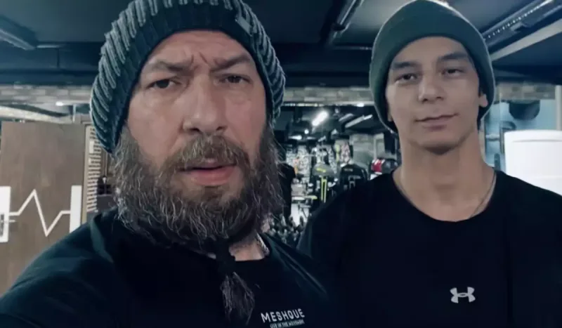 Kamran 20 yaşlı oğlu ilə