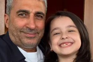 Rafael İskəndərov nəvəsi ilə