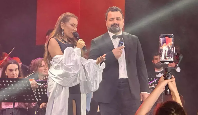 Tünzalə Ağayeva italyan dilində oxudu