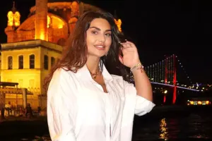 Şəbnəm İstanbulda