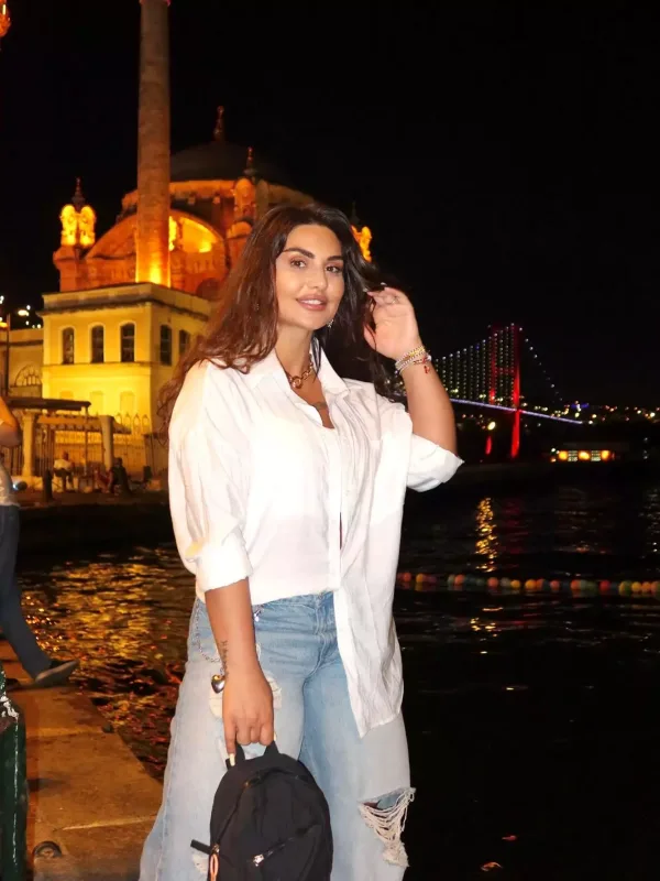 Şəbnəm İstanbulda