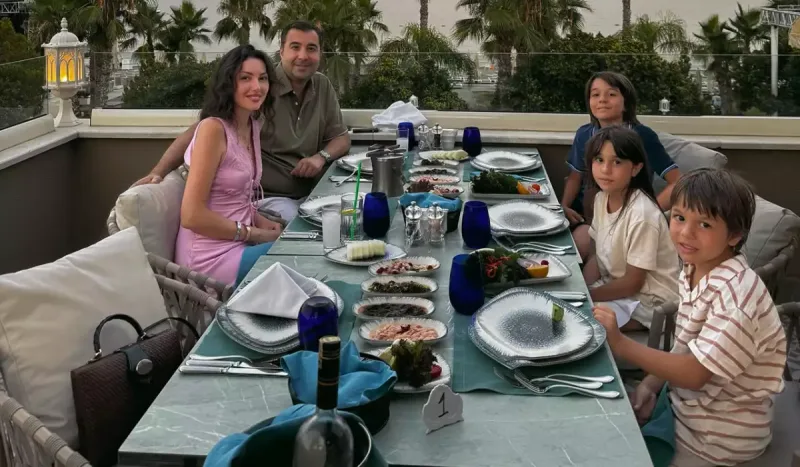 Safuranın ailə fotosu