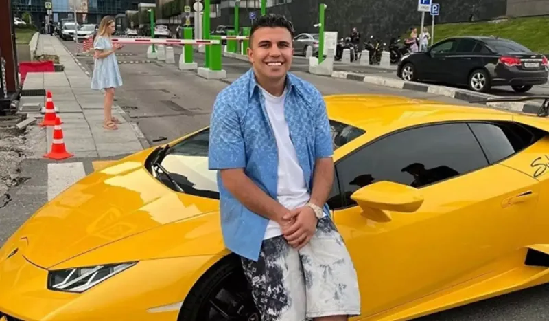 Azərbaycanlı bloqer Rusiyada axtarışa verildi - Həbs oluna bilər