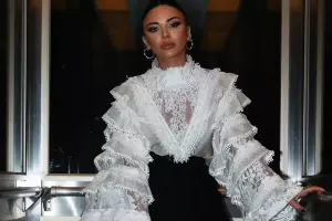 “Bəzən deyirəm ki, xoşbəxt deyiləm”