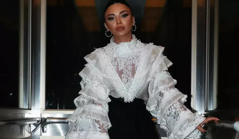 “Bəzən deyirəm ki, xoşbəxt deyiləm”