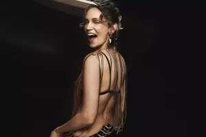 “Məni təhqir edənlərə görüntülü zəng edirəm”