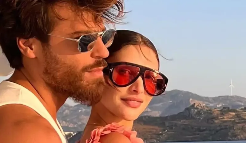 Can Yaman sevgilisi ilə Türkiyədə