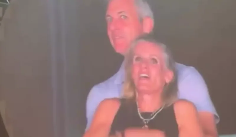 Xəyanət konsertdə üzə çıxdı