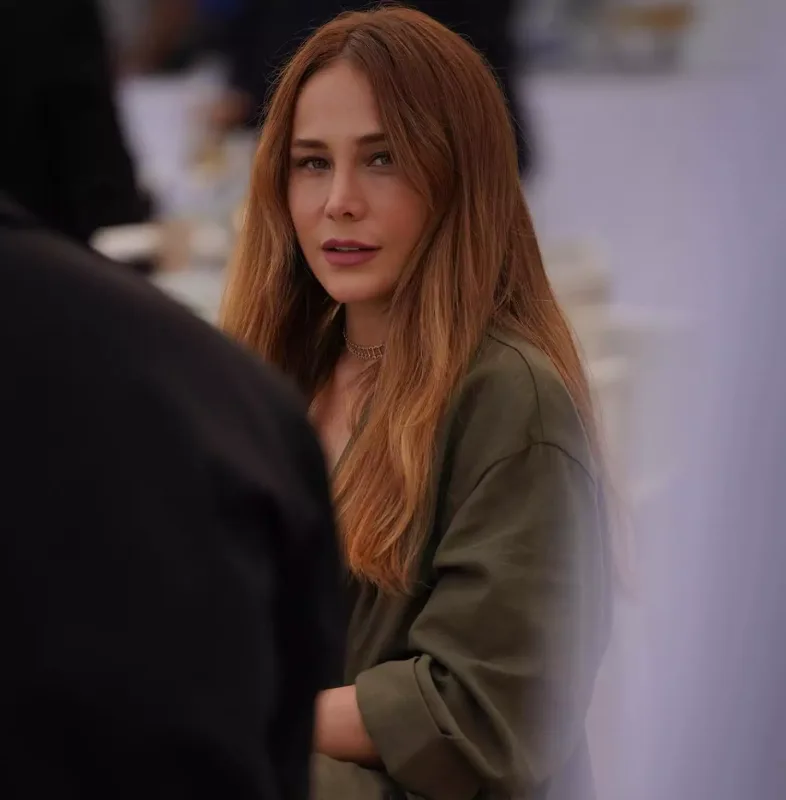 Burçin Terzioğlu ekrana qayıdır