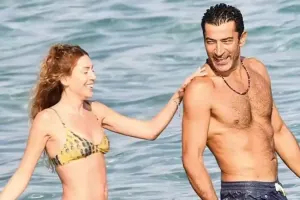 Sinemlə Kenan çimərlikdə görüntüləndi