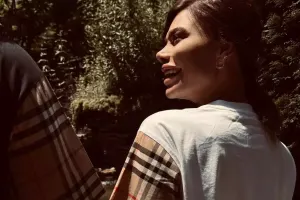 Aysunun yeni sevgilisi var?