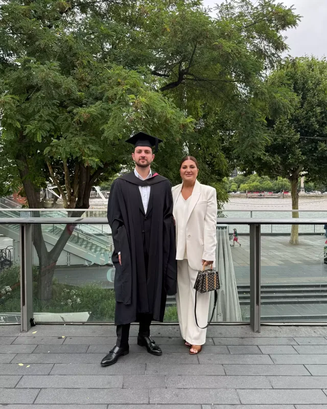 Sibel Canın oğlu məzun oldu