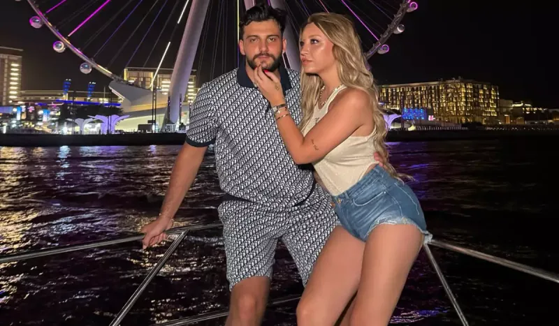 Mikanı qısqanan sevgilisi aparıcını döydü