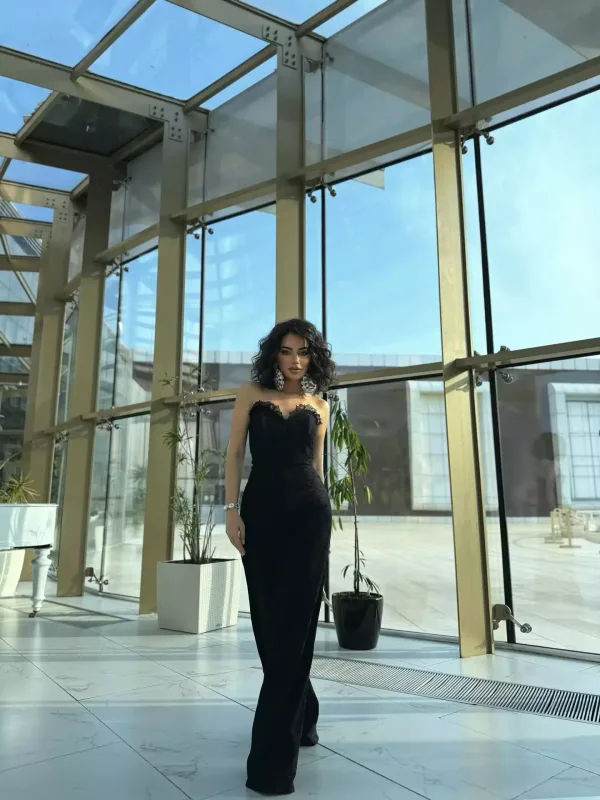 Zeynəb dəyişdi...