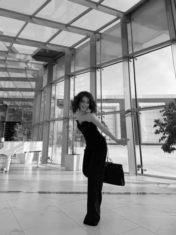 Zeynəb dəyişdi...