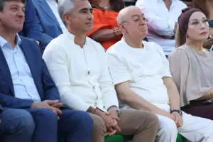 Yüksəkvəzifəli şəxslər festivalda - Fotolar