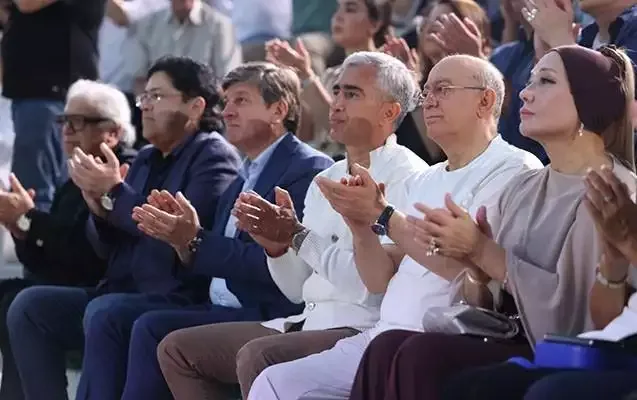 Yüksəkvəzifəli şəxslər festivalda - Fotolar