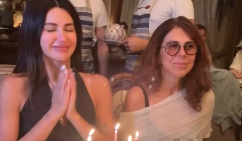 Nəsrin ad gününü Bakıda qeyd etdi