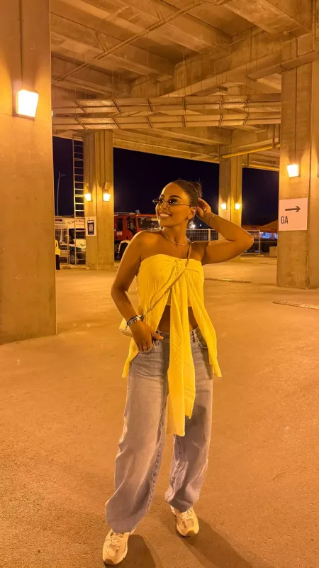 Konsertə kim, nə geyindi?