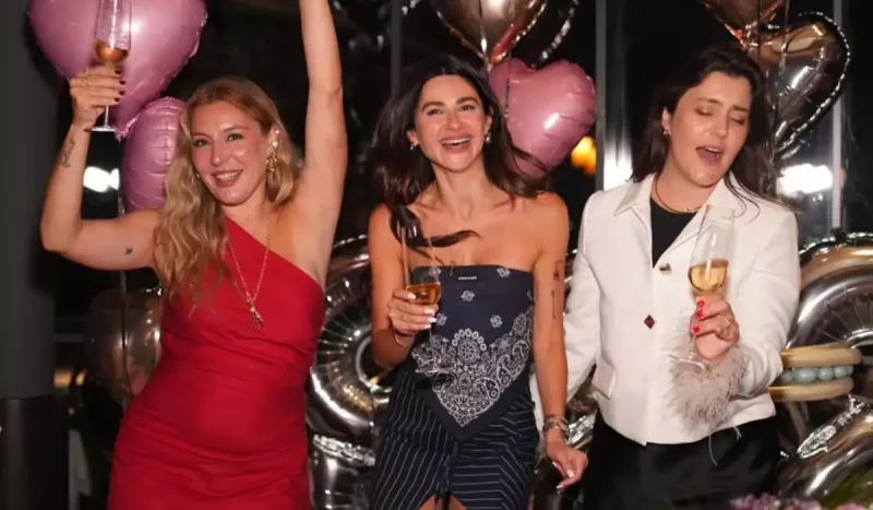 Nəsrinin 43 yaş partisi