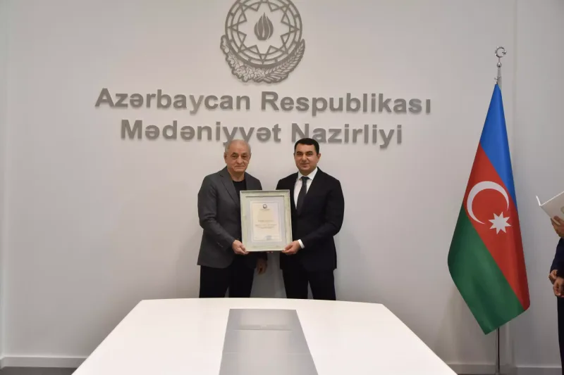 Ayaz Salayev Fəxri diploma layiq görüldü
