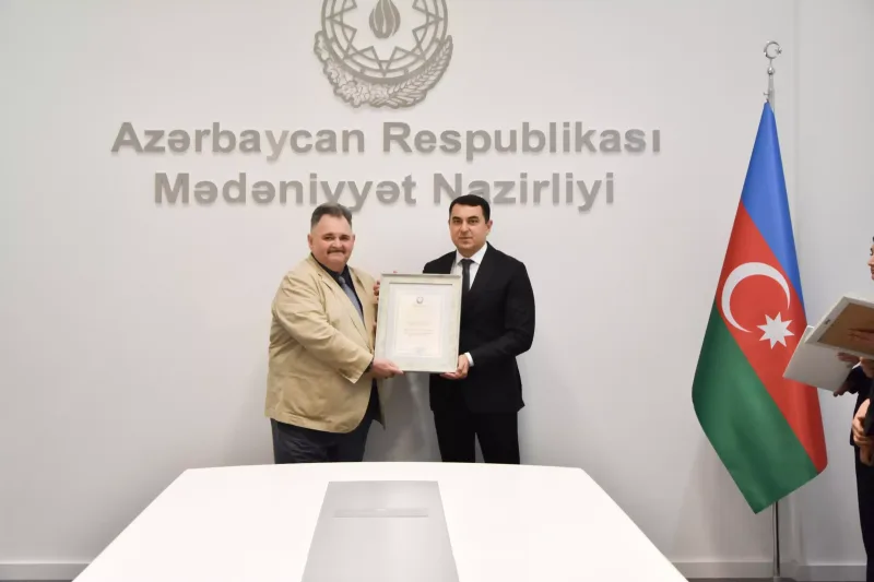 Ayaz Salayev Fəxri diploma layiq görüldü