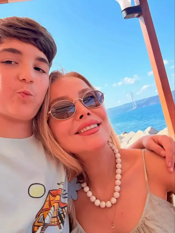 İradədən həyat yoldaşı ilə paylaşım