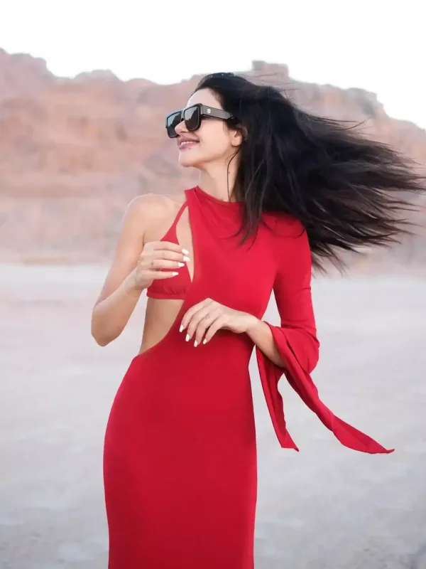 Nəsrinin qırmızı tərzi