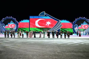 Türkmənistandakı konsertləri maraqla qarşılandı