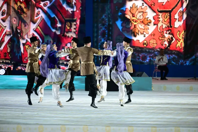 Türkmənistandakı konsertləri maraqla qarşılandı