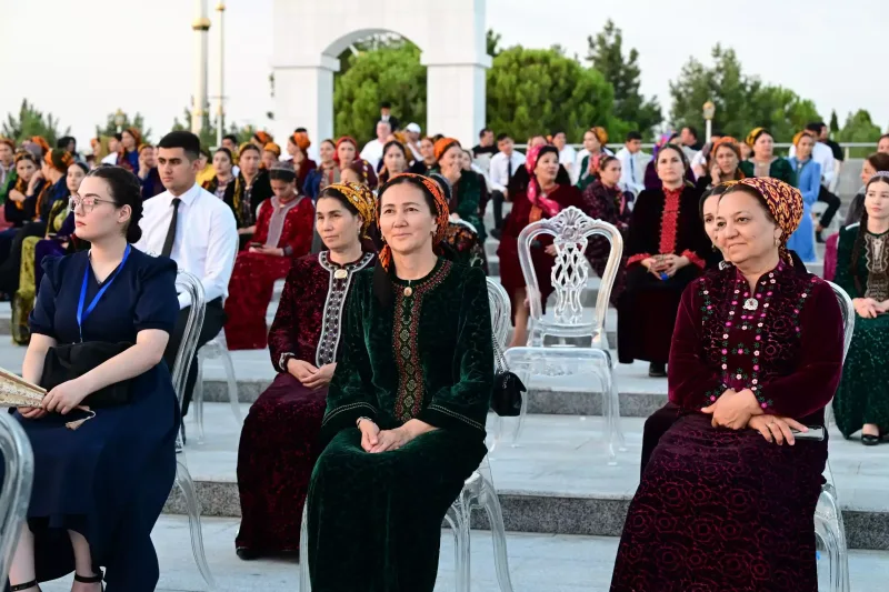 Türkmənistandakı konsertləri maraqla qarşılandı