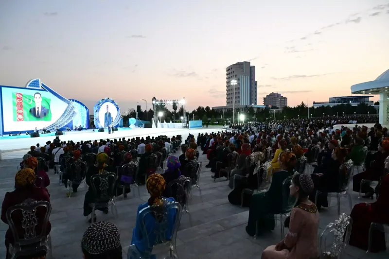 Türkmənistandakı konsertləri maraqla qarşılandı