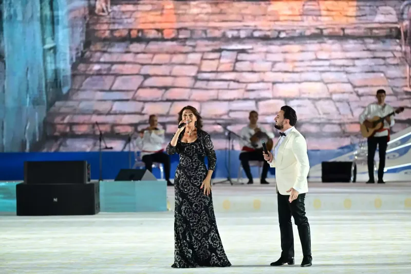 Türkmənistandakı konsertləri maraqla qarşılandı