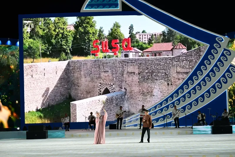 Türkmənistandakı konsertləri maraqla qarşılandı