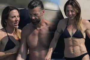 Əzələləri ilə diqqət mərkəzində