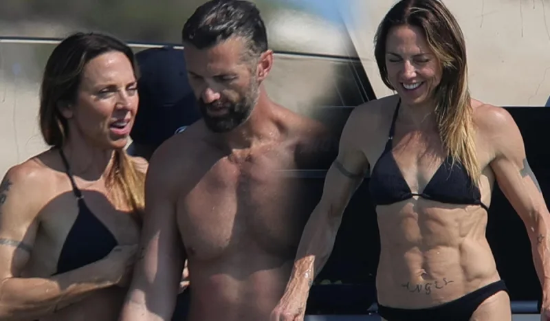 Əzələləri ilə diqqət mərkəzində