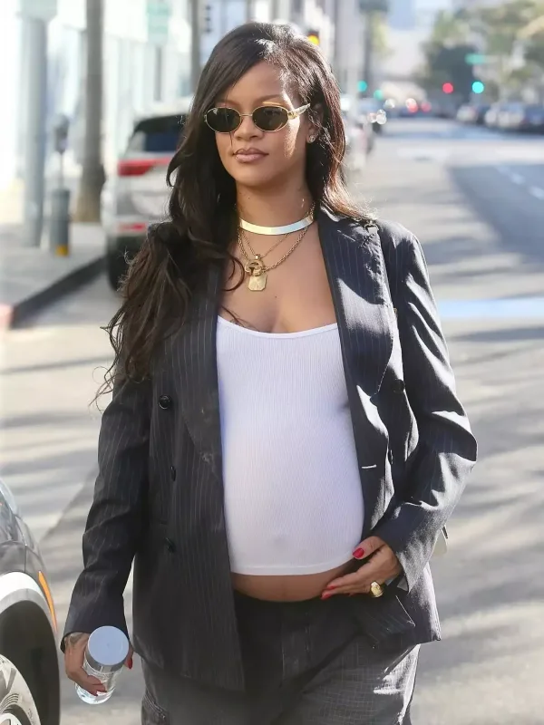 Rihanna övladları üçün alış-verişdə