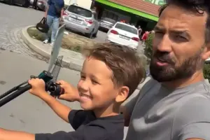 Zamiqlə oğlunun gəzintisi