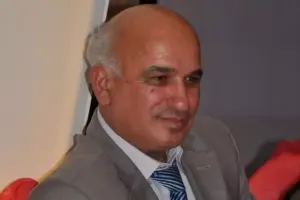 Azərbaycanlı şair küçədə ölü tapıldı