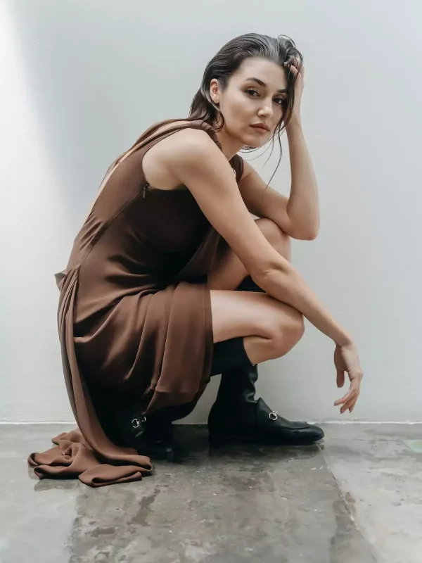 Bir reklamdan 10 milyon qazanır