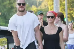 Den Reynolds bu hərəkəti ilə gündəmdə