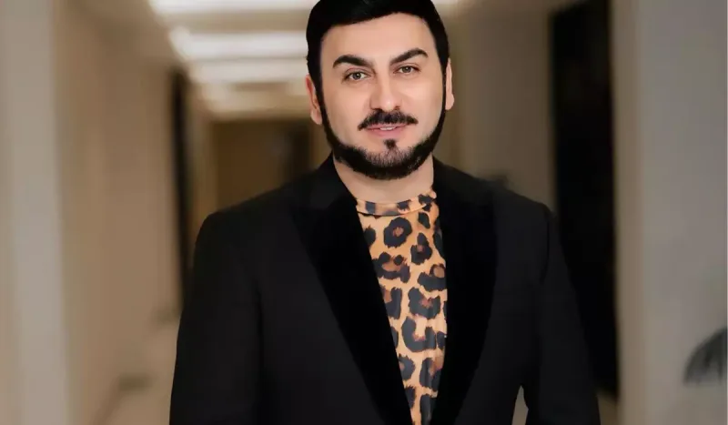 “Guya, iki yüz manat verib iki uşağa forma alıblar”