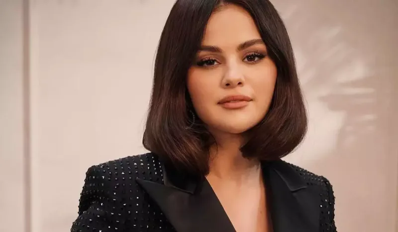 Selena ana olmaq istəyir