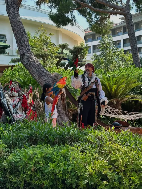 Azad ailəsi ilə istirahətə getdi