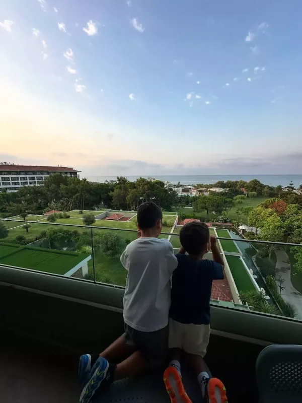 Azad ailəsi ilə istirahətə getdi