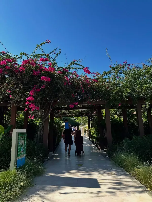 Azad ailəsi ilə istirahətə getdi